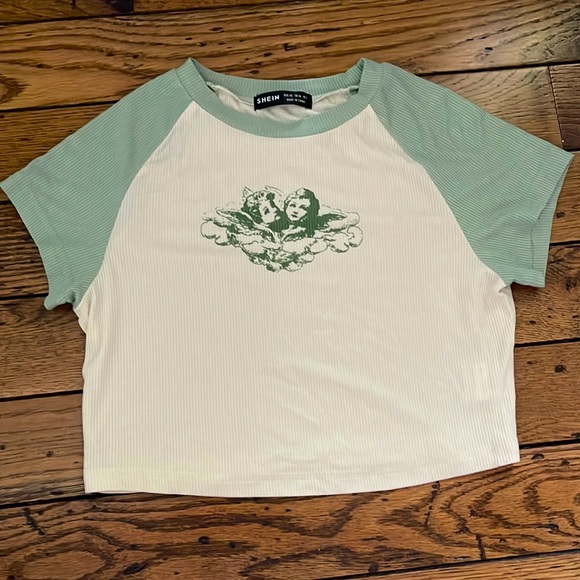 size XS SHIEN green and white angel crop top - Picture 1 of 3